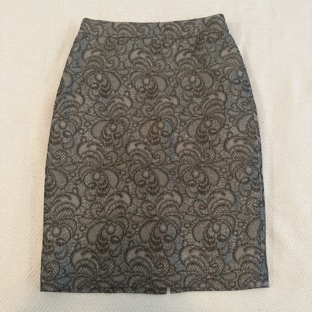 Ann Taylor Gray Floral Pencil Skirt